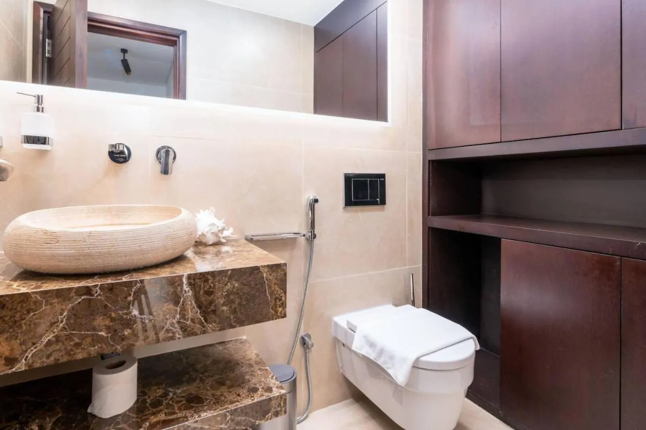Stylish And Central 1 Bd In Downtown Dubai Apartment